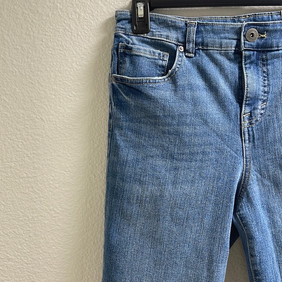 B) Style & Co High Rise Shimming Pocket Crop Capri Jeans size 4P - Picture 3 of 6